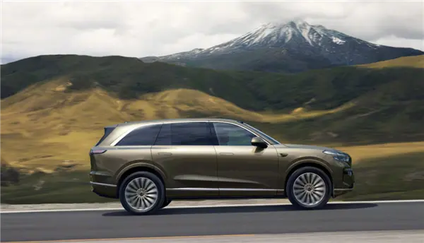 理想i8光速降價了！還有機會扳回一城嗎