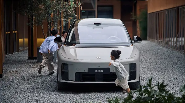 理想i8光速降價了！還有機會扳回一城嗎